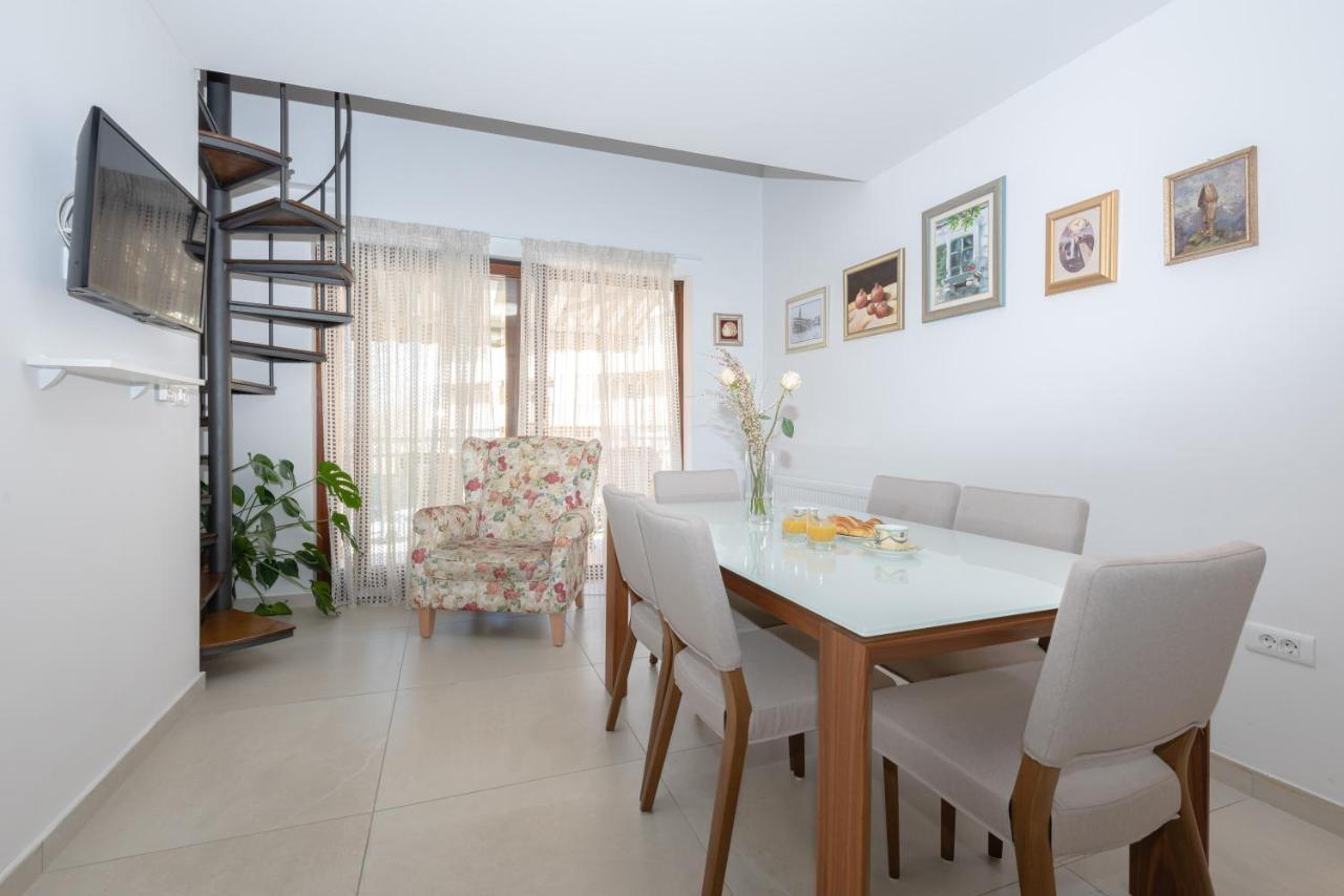 Apartment "Dida" With Free Private Parking Solin Esterno foto