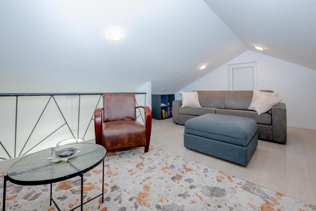 Apartment "Dida" With Free Private Parking Solin Esterno foto